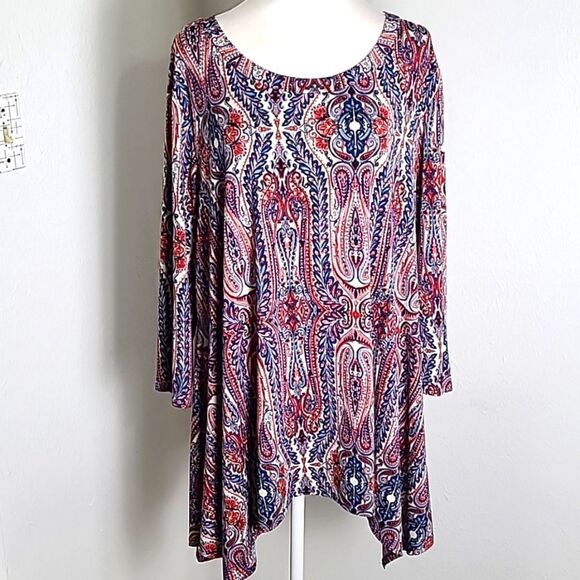 Honeyme Red, White & Blue Paisley Design Tunic, Longer on the Sides, Size 1X - Picture 1 of 8